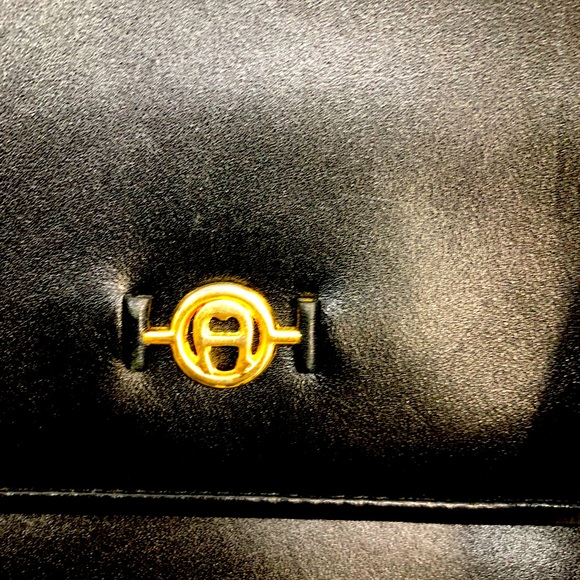 The exceptional Eitenne Aiger interview” bag. Excellent Condition - Picture 3 of 16